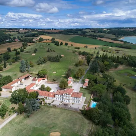 Domaine De *